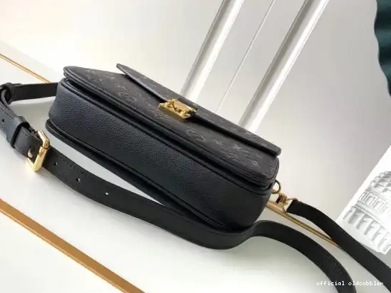 Official oldcobbler Louis Pochette Metis Vuitton 0516